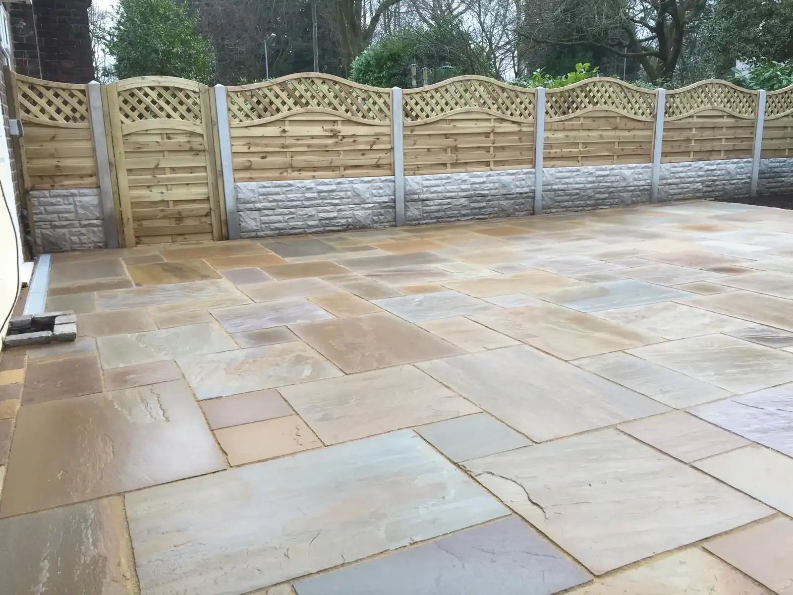 Fencing installation Stoke on Trent