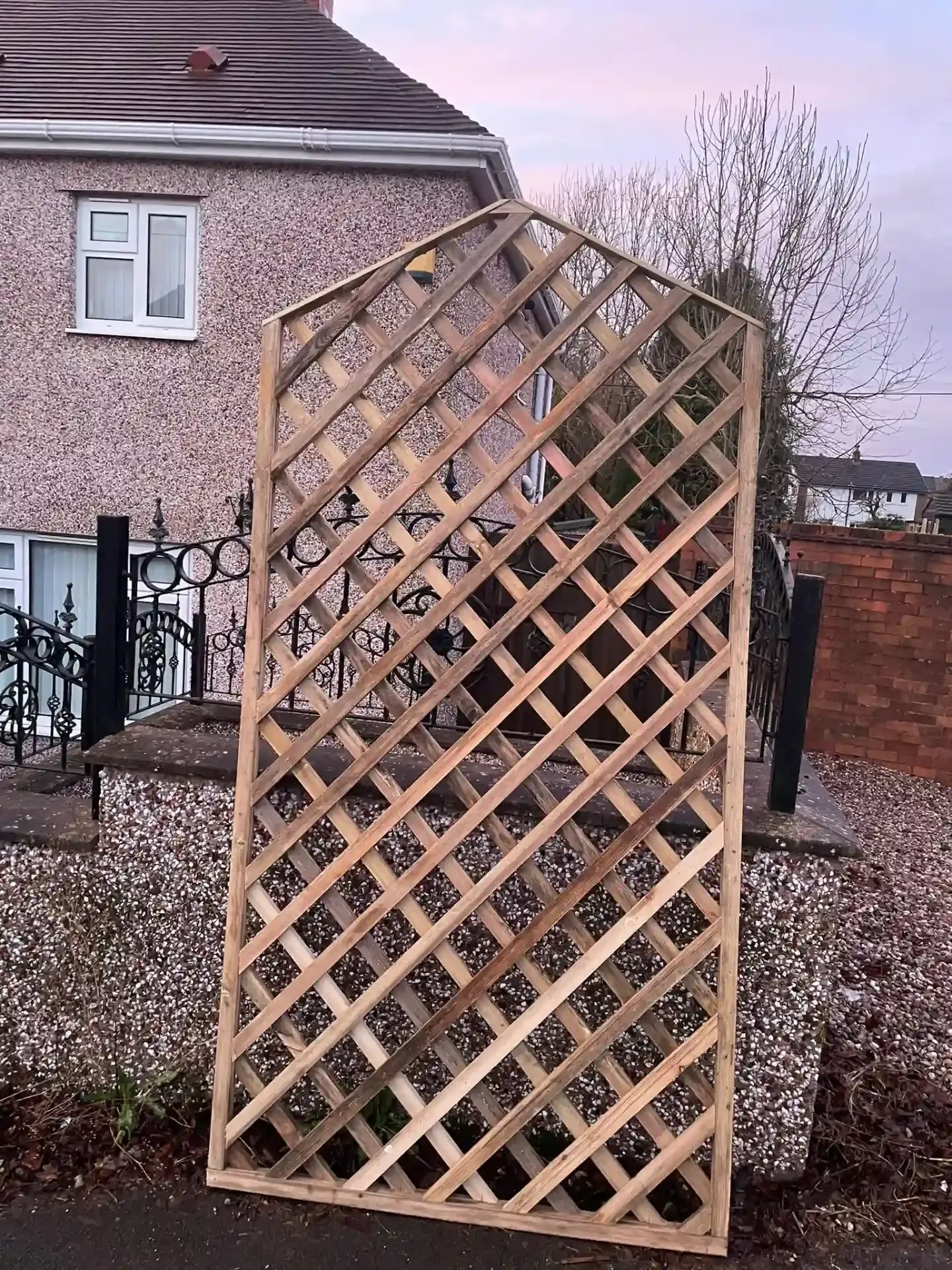 Fencing installation 21