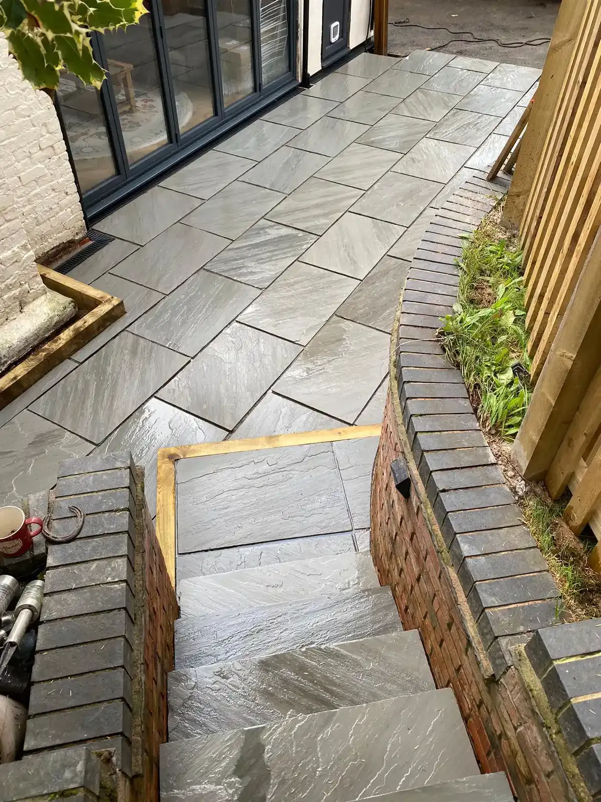 Paving installation 10